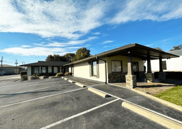 430 Snow Street building