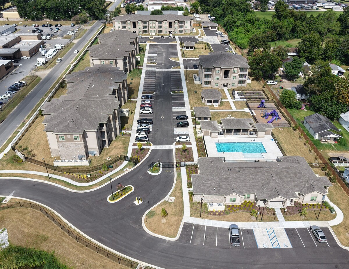 Arbours at Acadiana