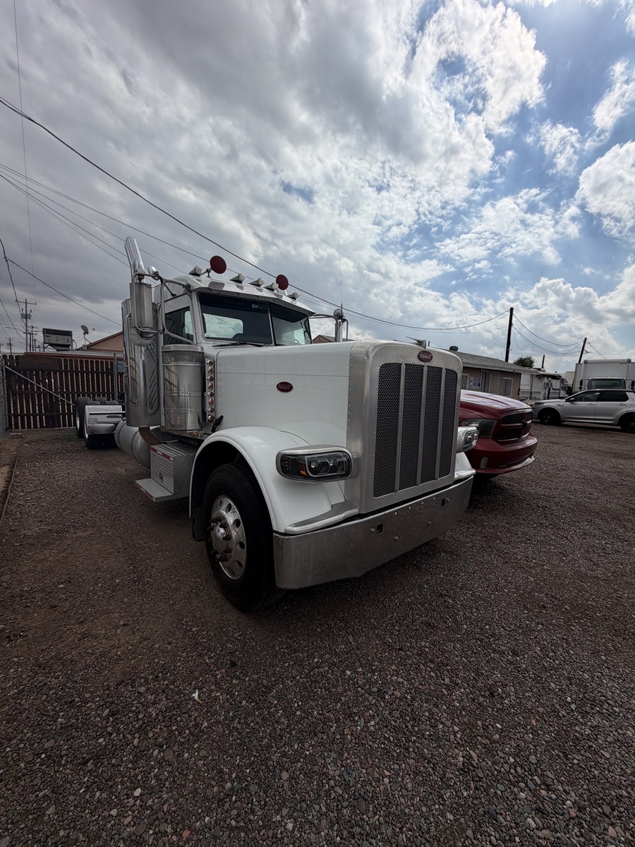 08 Pete 9333