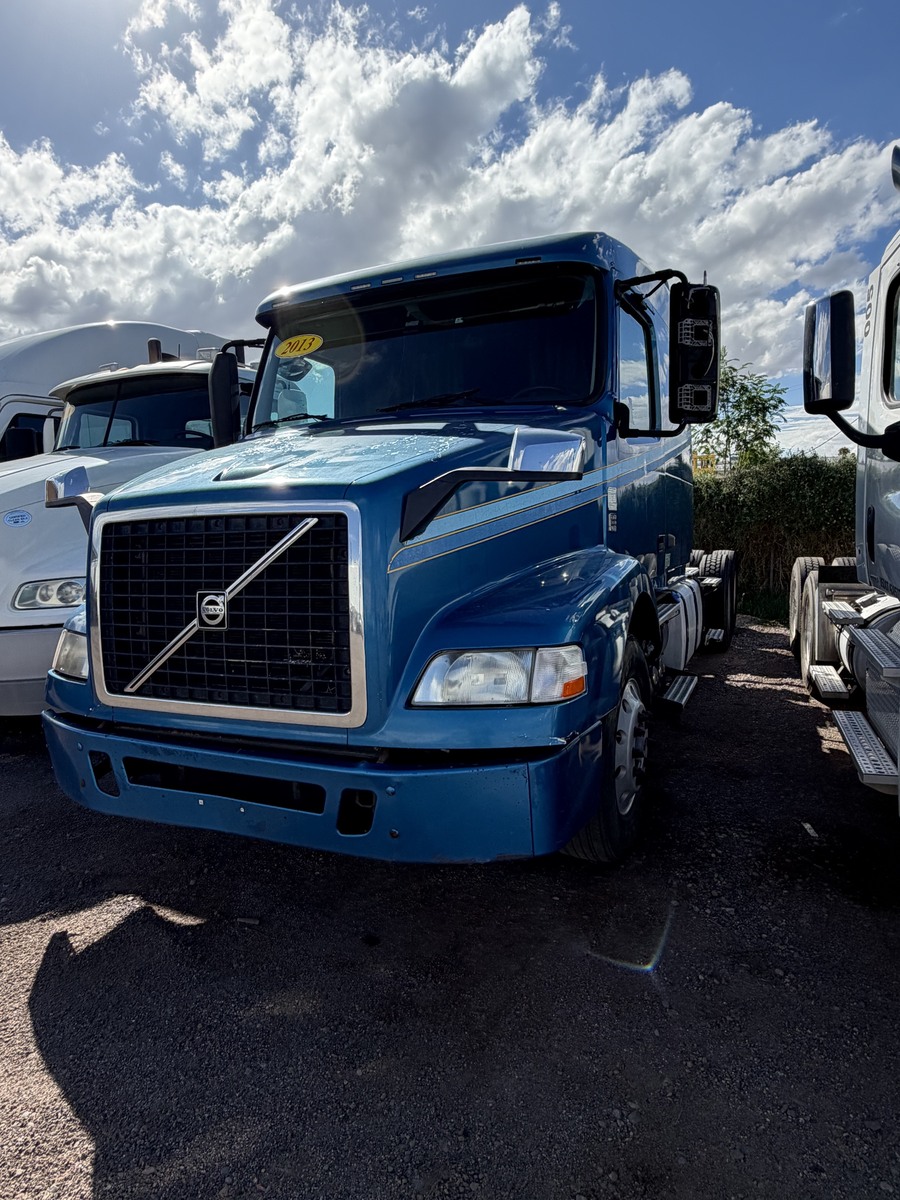 13 Volvo Blue