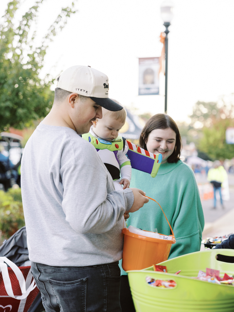 Oxford’s Fall-O-Ween concludes with a “Halloween” good time