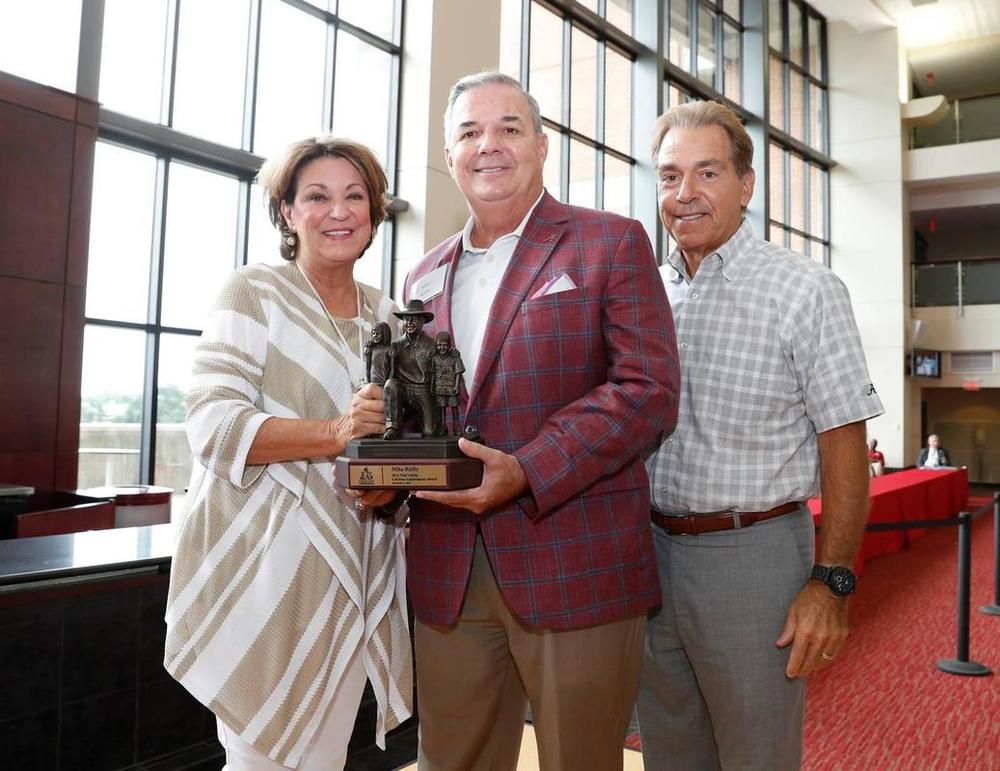 2017 Annual Giveaway Luncheon
