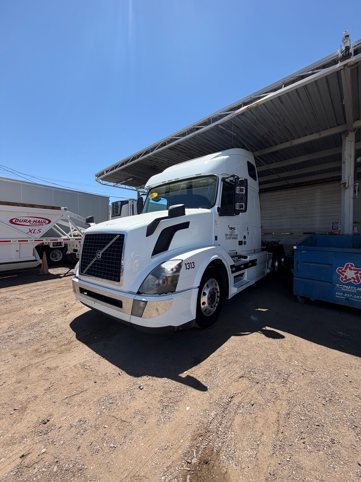 17 Volvo 425