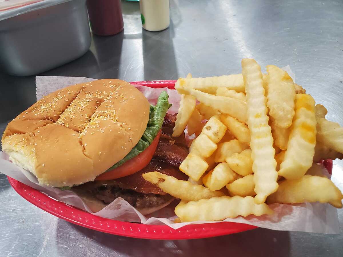 Reeves' Peach Farm Step Out Agriventure Trail