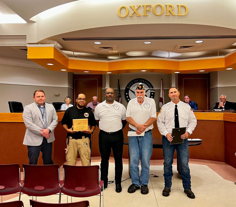 AMERICAN LEGION HONORS OXFORD POLICE